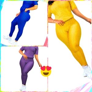 Textured Yoga Set! 1 set. Yellow, Purple or Blue!